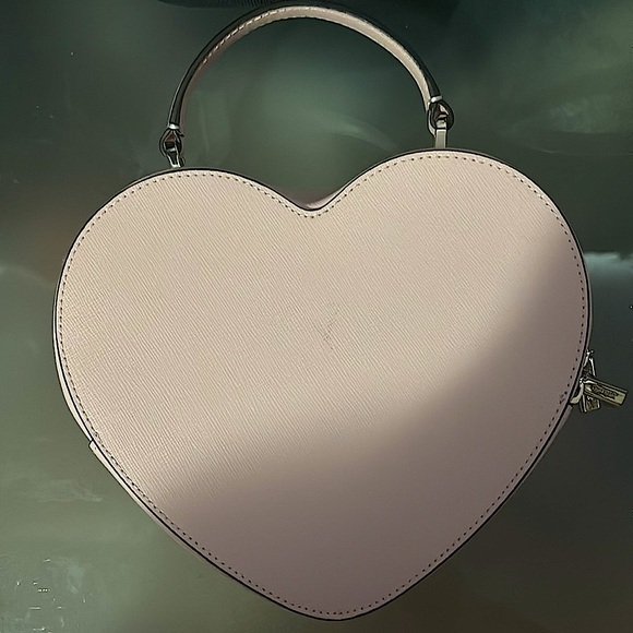 💕SOLD💕Pink Kate spade heart bag🩷 - Picture 2 of 3